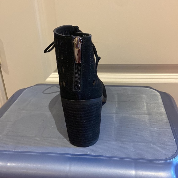 VC-Tarita, Black True Suede booties - Picture 4 of 4